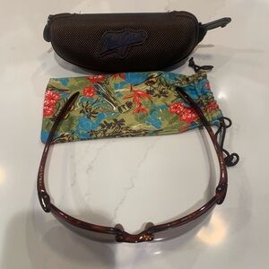 Brand new Maui Jim Ho Oika sunglasses,case and cloth bag .